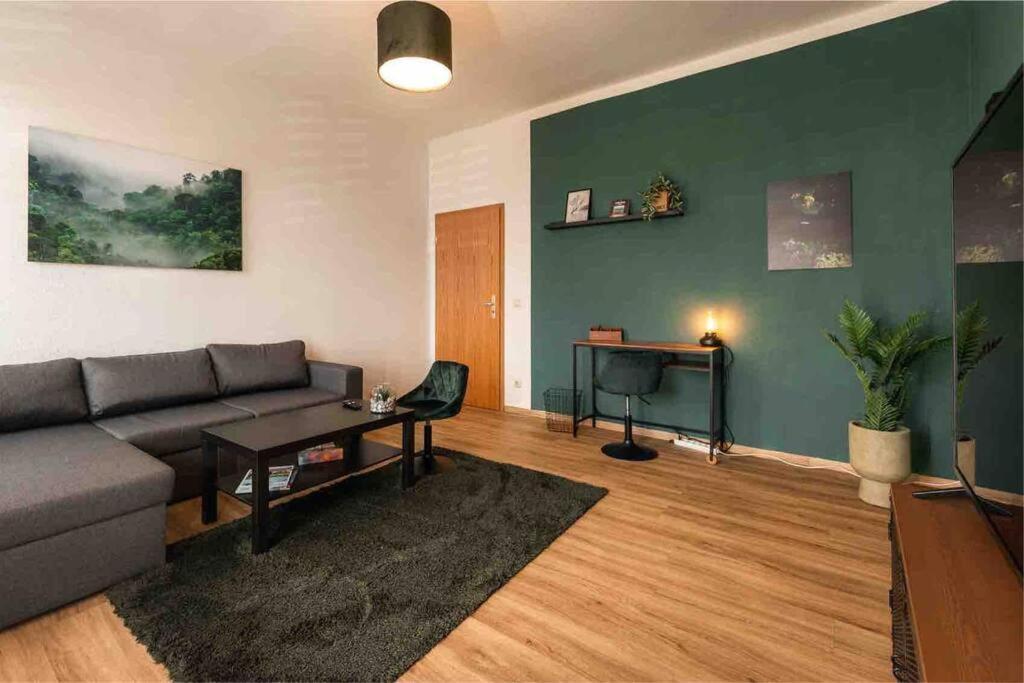 Ferienwohnung Bali Style Mit High Speed Wlan Und Gratis Parkplatz Gera Exterior photo